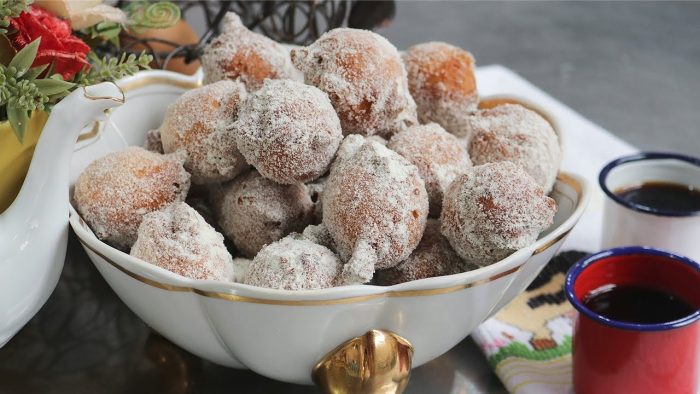 BOLINHO DE CHUVA FÁCIL E SEQUINHO COM LEITE NINHO E 1 OVO – EXTREMAMENTE DELICIOSO – RECEITA DE VÓ