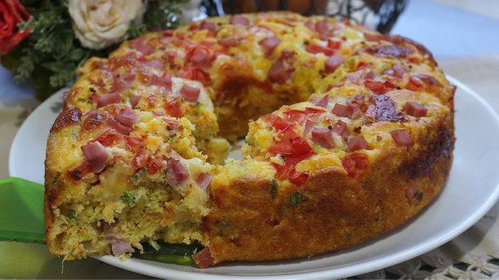 BOLO SALGADO RÁPIDO E MAIS FOFINHO SUPER FÁCIL DE FAZER – MUITO MACIO E DELICIOSO PARA O LANCHE