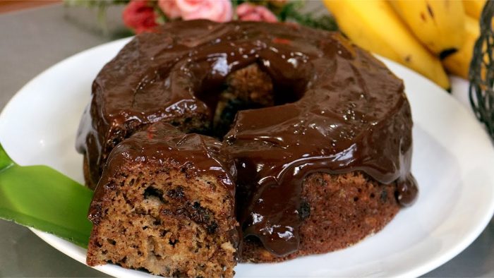 ÚMIDO, FOFINHO E DELICIOSO! FÁCIL DE FAZER: É SÓ MISTURAR TUDO – BOLO DE BANANA + CHOCOLATE