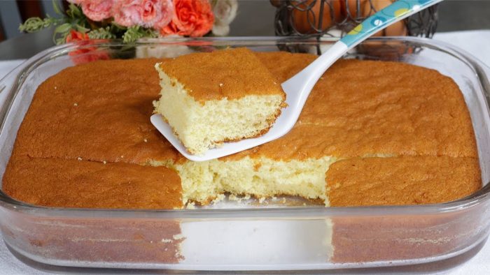 RECEITA DE BOLO DE LEITE QUENTE SIMPLES, FÁCIL E DELICIOSO! Bateu Ta Pronto!