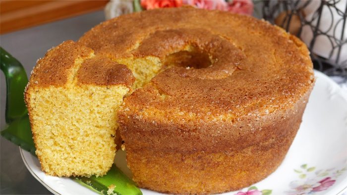 SEM FARINHA E RÁPIDO DE FAZER! ESSE BOLO É PERFEITO! BOLO DE FUBÁ SIMPLES MACIO E FOFINHO