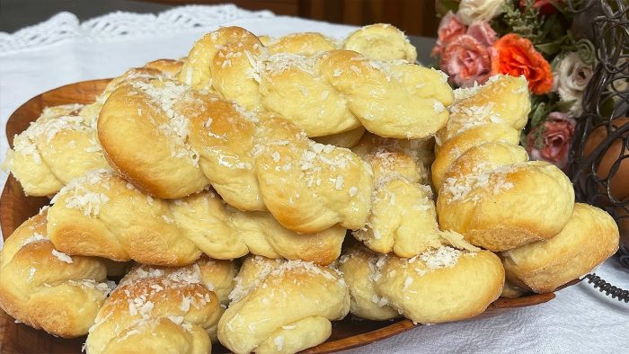 MUITO FOFINHA!!! ESSA RECEITA É GOSTOSA E FÁCIL – ROSQUINHAS DE COCO