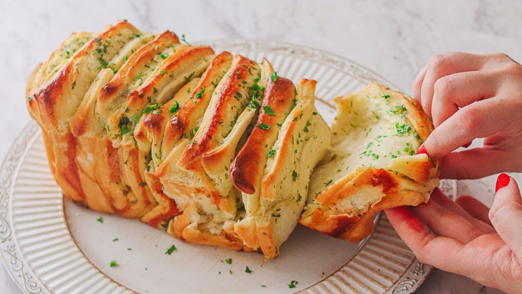PÃO DE ALHO MUITO MACIO – perfeito! (Garlic bread pull apart)