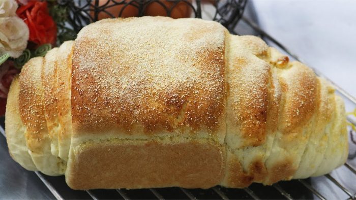 RECEITA DE PÃO DE MILHO SIMPLES E FOFINHO COM POUCOS INGREDIENTES RECEITA FÁCIL SEM LEITE E SEM OVOS