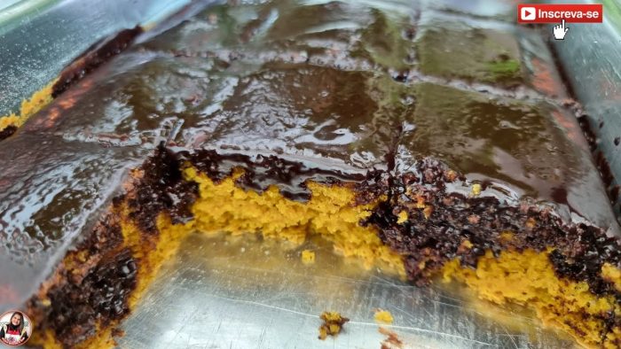 BOLO DE CENOURA FIT COM CALDA DE CHOCOLATE | sem farinha, sem leite e sem óleo