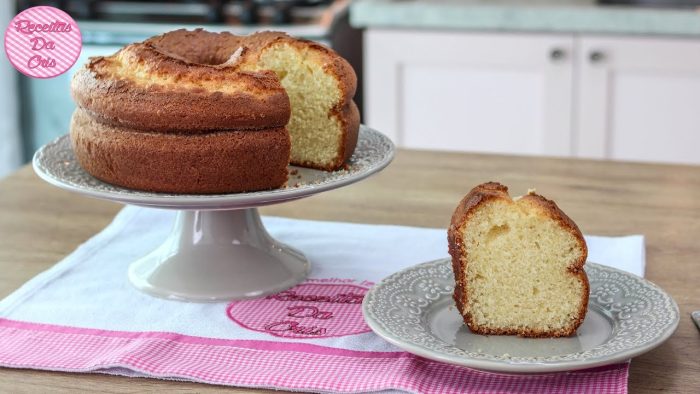 BOLO DE IOGURTE ÚMIDO E FOFINHO | RECEITAS DA CRIS