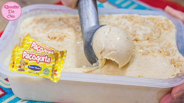 Sorvete cremoso de paçoquita de liquidificador