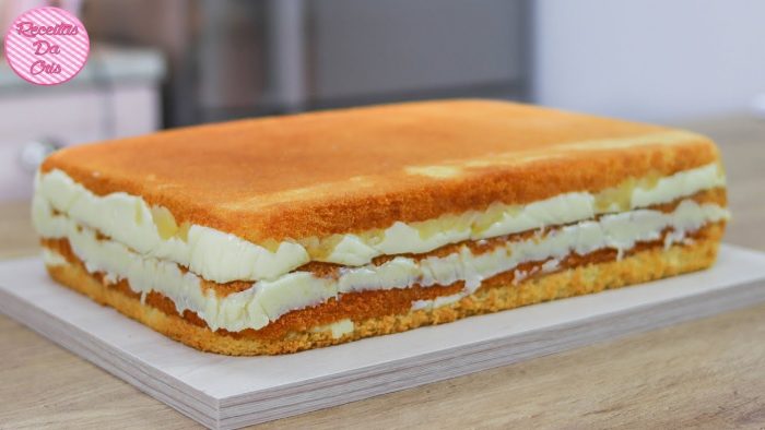 BOLO DE ANIVERSÁRIO CASEIRO ABACAXI COM COCO 6 Kg | PASSO A PASSO 1° PARTE | RECEITAS DA CRIS