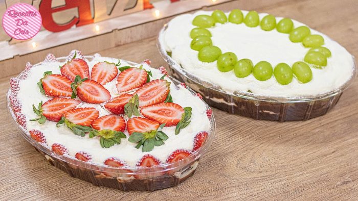 SOBREMESA GELADA CREMOSA DE NINHO COM CHOCOLATE | MORANGO E UVA | ESPECIAL DE NATAL RECEITAS DA CRIS