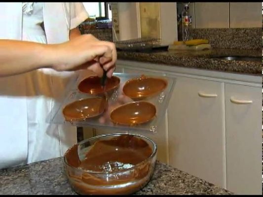 Receita de Ovos caseiros para a Páscoa