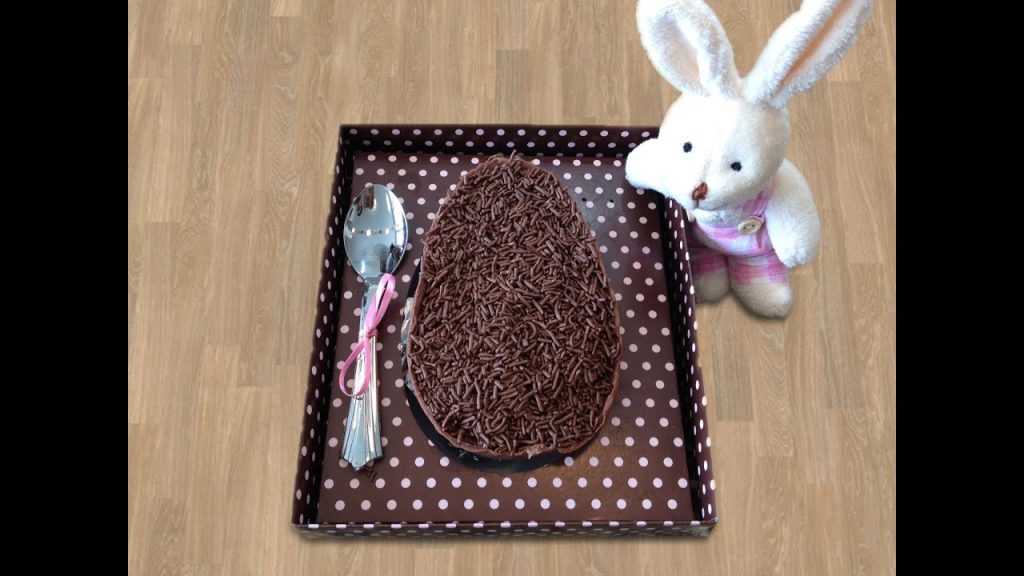 Receita Fácil de Ovo de Páscoa Recheado com Brigadeiro