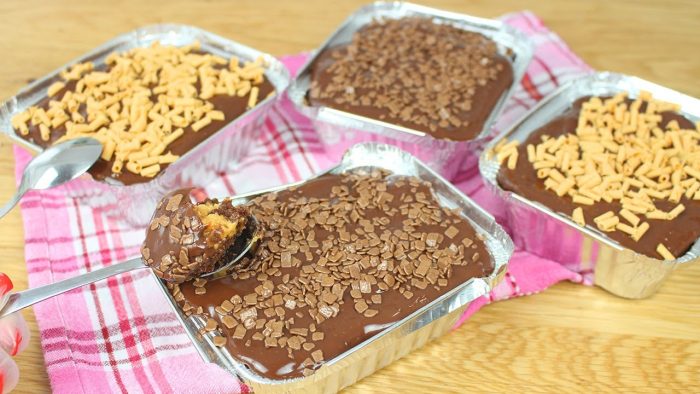 PÃO DE MEL NA MARMITA QUE JÁ SAI RECHEADO DO FORNO | CAKEPEDIA