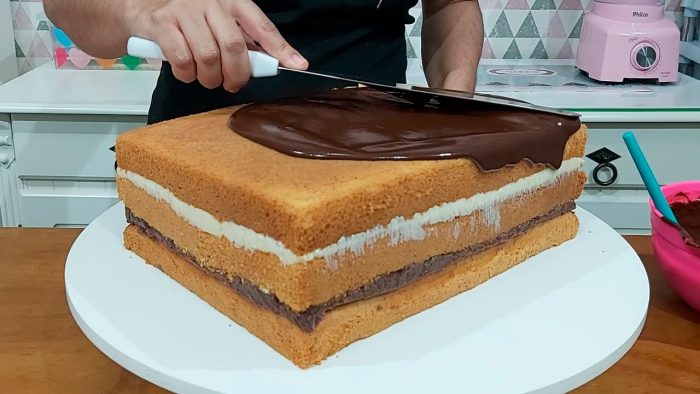BLINDAGEM DE GANACHE PARA BOLO RETANGULAR DE 50 PESSOAS / BOLO CAIXA DE PASTA  / PARIS CAKE DESIGNER