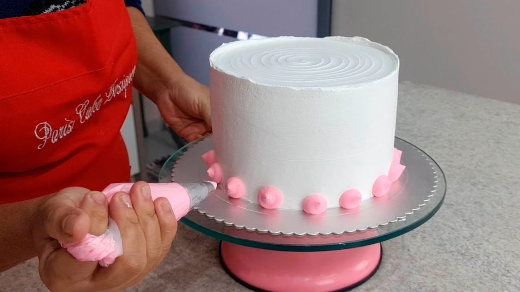 USEI O BICO PERLÊ E ESTA DECORAÇÃO FICOU LINDA 😍🥰 @PARISCAKEDESIGNER