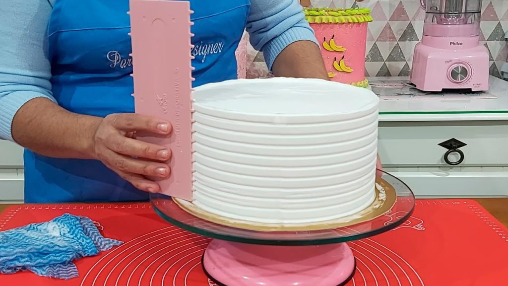 BOLO DE NINHO COM LAKA / ESTE BOLO NÃO PODE FALTAR NA SUA CONFEITARIA / PARIS CAKE DESIGNER