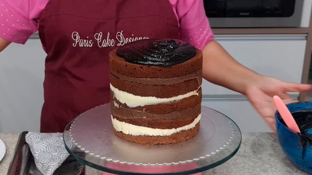 DECORAÇÃO DE BOLO COM GANACHE CAKE /UMA DECORAÇÃO DE ENCHER OS OLHOS DO CLIENTE@PARISCAKEDESIGNER