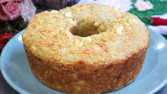 BOLO DE QUEIJO SALGADO ASSIM VOCÊ JÁ FEZ? TUDO NO LIQUIDIFICADOR E FICA INCRÍVEL E FOFINHO!