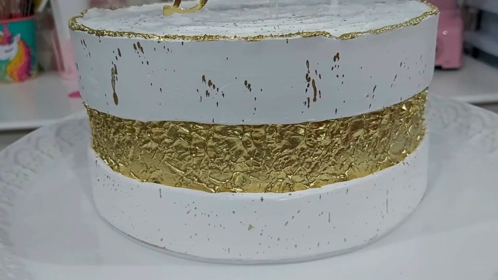 DECORAÇÃO FAULT LINE DOURADO  / TÉCNICA COM O PAPEL ALUMINIO / PARIS CAKE DESIGNER