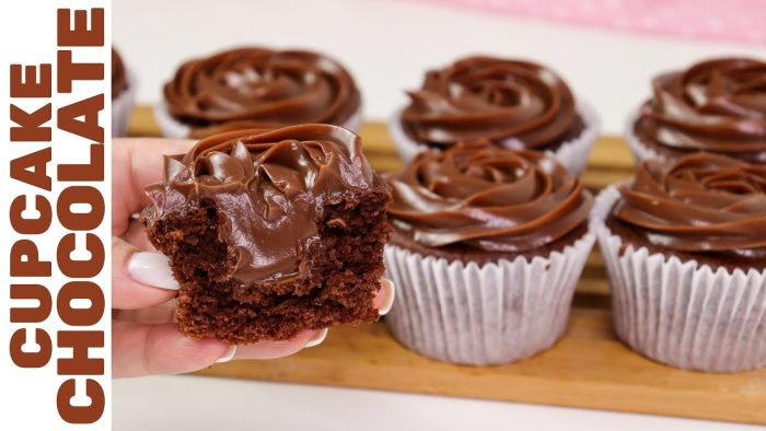 ESSE CUPCAKE DE CHOCOLATE CUSTA 1 REAL | Econômico, delicioso, lucrativo e não solta da forminha!