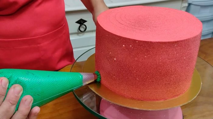 DECORAÇÃO EM CHANTININHO COM O BICO 4 B QUE VAI ALAVANCAR SUAS VENDAS NO NATAL 🤶@PARISCAKEDESIGNER