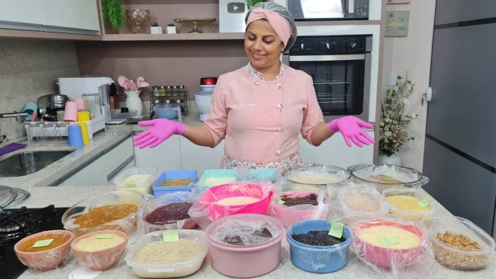 QUER APRENDER A FAZER ESSES RECHEIOS E MUITO MAIS  😱😋😋😋😋  @PARIS CAKE DESIGNER