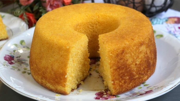 BOLO COM FARINHA DE MILHO FOFINHO E GOSTOSO SEM TRIGO! BOLO DE POLENTINA E LEITE DE COCO
