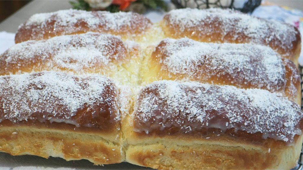 EXTREMAMENTE FOFO E DELICIOSO! PÃO DE COCO COM LEITE CONDENSADO MACIO E FOFINHO