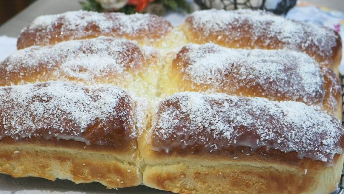 EXTREMAMENTE FOFO E DELICIOSO! PÃO DE COCO COM LEITE CONDENSADO MACIO E FOFINHO