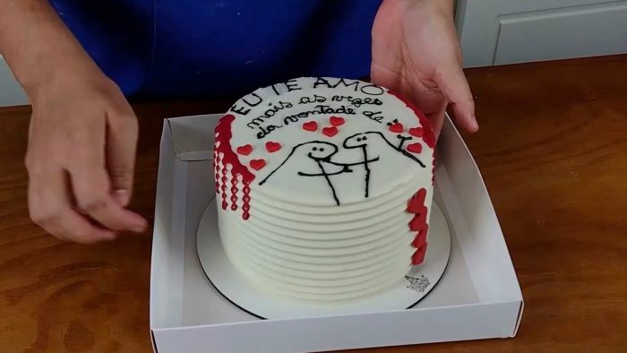 BENTO CAKE COM FRASES E MEMES 😊👀 O BOLO QUE ESTÁ FAZENDO O MAIOR SUCESSO @PARISCAKEDESIGNER