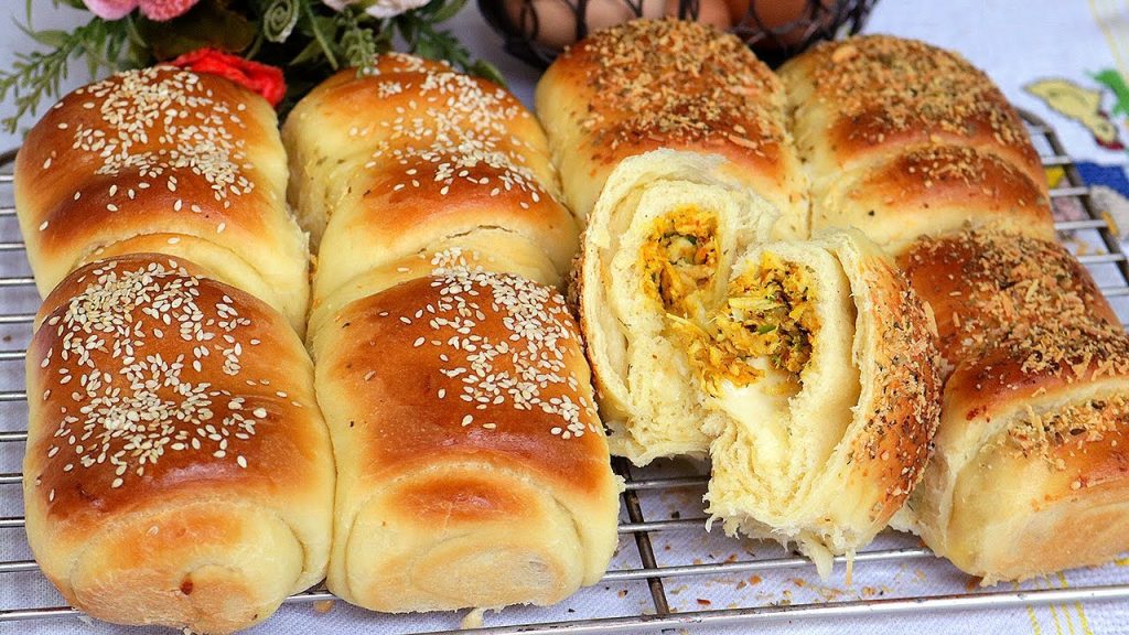 RECEITA DE PÃOZINHO COM RECHEIO DE FRANGO – PÃO CASEIRO RECHEADO SIMPLES E FÁCIL DE FAZER