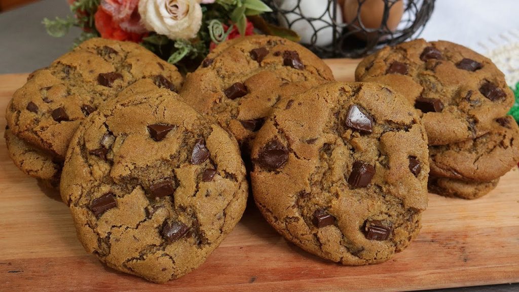 A MELHOR RECEITA DE COOKIES DO MUNDO COM GOTAS DE CHOCOLATE! FÁCIL DE FAZER