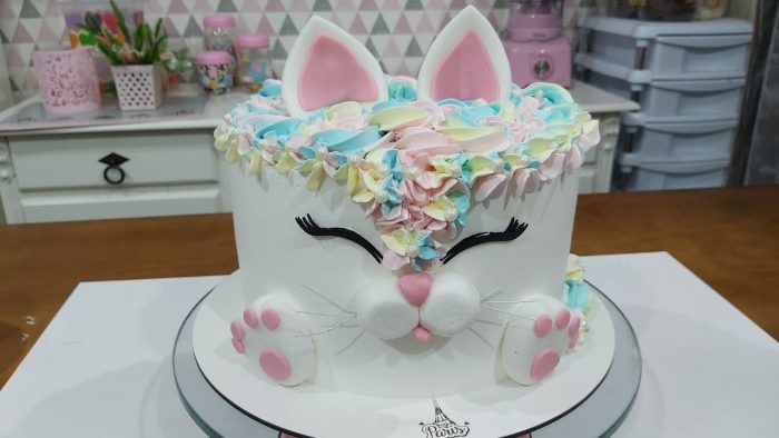 BOLO GATINHA DE CHANTILLY DECORADO COM O BICO 1 M / VOCÊ VAI AMAR ESTE BOLO / PARIS CAKE DESIGNER