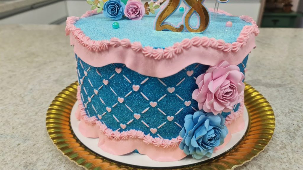 COMO FAZER CAPITONÊ COM CORAÇÕES / FICOU UM LUXO ESSE BOLO / BEM FÁCIL DE FAZER@PARISCAKEDESIGNER