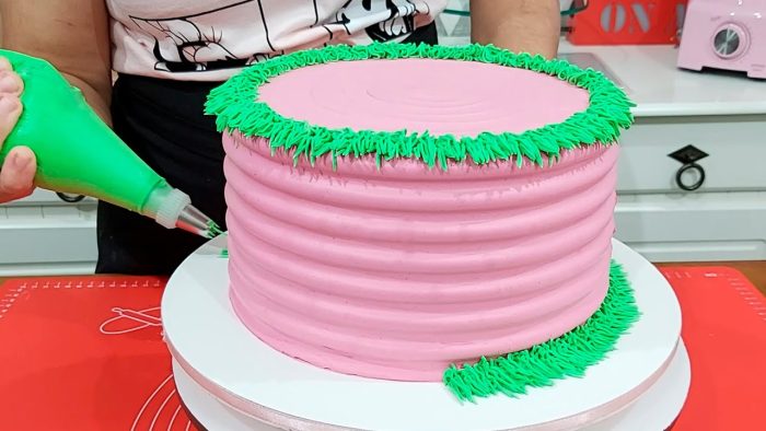 DECORAÇÃO FÁCIL PARA INICIANTES COM A ESPÁTULA DECORATIVA 3 DA BLUE STAR / PARIS CAKE DESIGNER