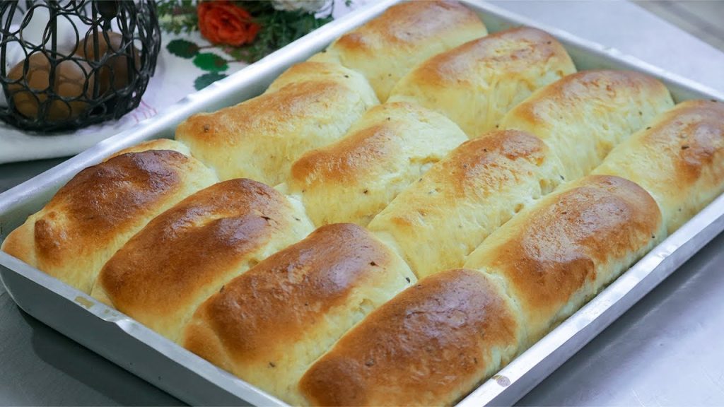 RECEITA DE PÃO CASEIRO ECONÔMICO FOFINHO E FÁCIL DE FAZER – PÃOZINHO DE FUBÁ DE MILHO