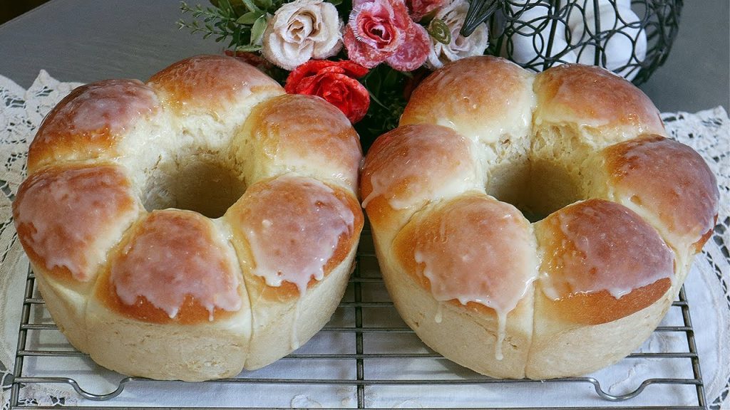 SÓ 4 INGREDIENTES! PÃO DE LEITE CONDENSADO MAIS FOFINHO! RECEITA SUPER FÁCIL! MARIA MONTANHER