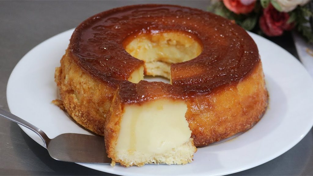 TUDO NO LIQUIDIFICADOR! BOLO QUEIJADINHA COM LEITE CONDENSADO E CALDA! CREMOSO! FAÇA E SURPREENDA…