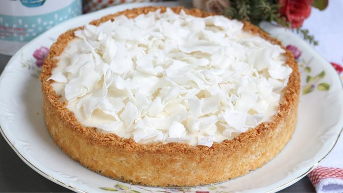 O NATAL FICA BEM MELHOR COM ESSA TORTA DE COCO, SEM FARINHA, SEM LEITE CONDENSADO. TORTA DOS ANJOS