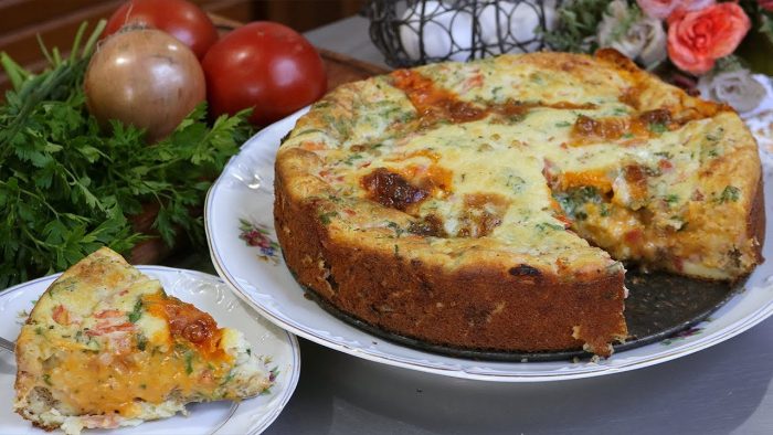 É SÓ BATER NO LIQUIDIFICADOR! TORTA SALGADA COM MASSA DE CREME DE LEITE! DERRETE NA BOCA!