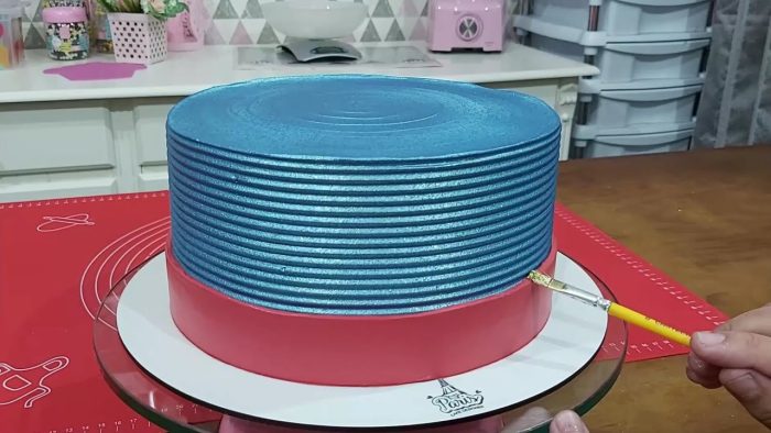 DECORAÇÃO SIMPLES  MUITO FÁCIL DE DECORAR / BOLO DOS VINGADORES  CAKE DESIGNER