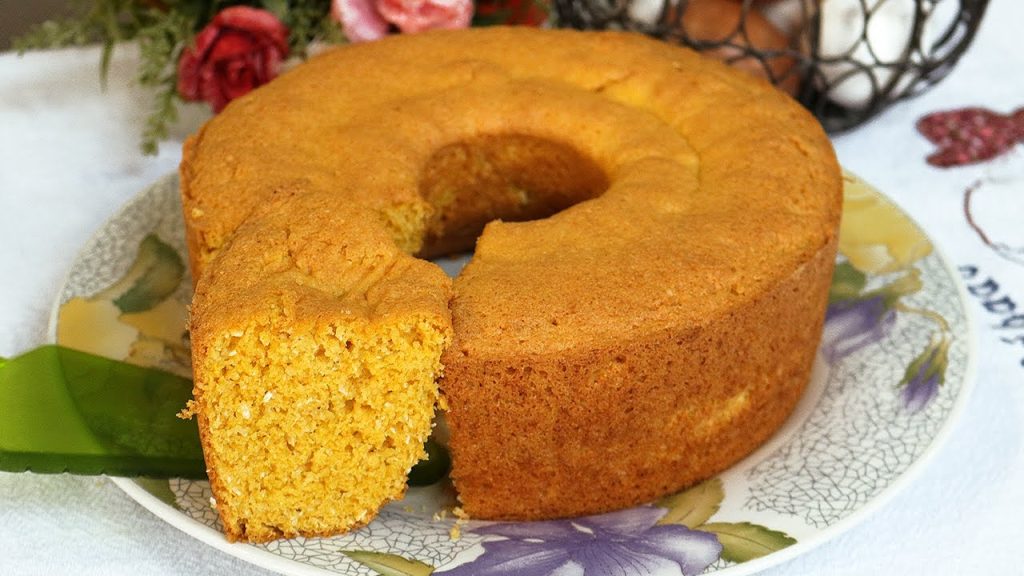 RECEITA DE BOLO DE FUBÁ SIMPLES MACIO E FOFINHO SEM TRIGO E SEM LEITE