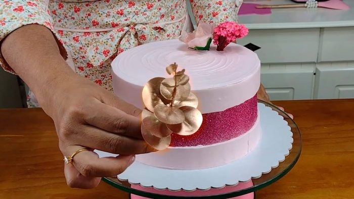 DECORAÇÃO DE BOLO MUITO FÁCIL DE FAZER / BOLO COM MUITO BRILHO  / GLITZ DA FAB @PARISCAKEDESIGNER​