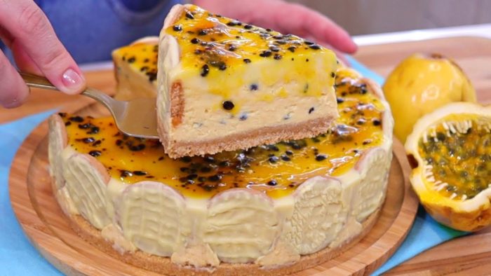 TORTA MOUSSE DE MARACUJÁ SEM GELATINA E CHANTILLY | FÁCIL E DELICIOSA