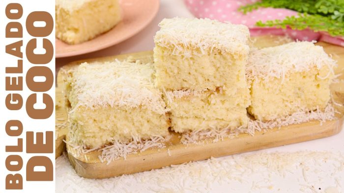 BOLO TOALHA FELPUDA FOFINHO E SUPER MOLHADINHO! | Esse Bolo Gelado de Coco é IRRESISTÍVEL!