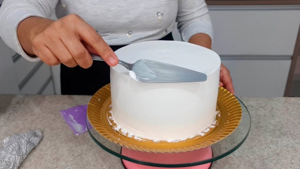 UMA DECORAÇÃO RÁPIDA E CLÁSSICA @PARISCAKEDESIGNER