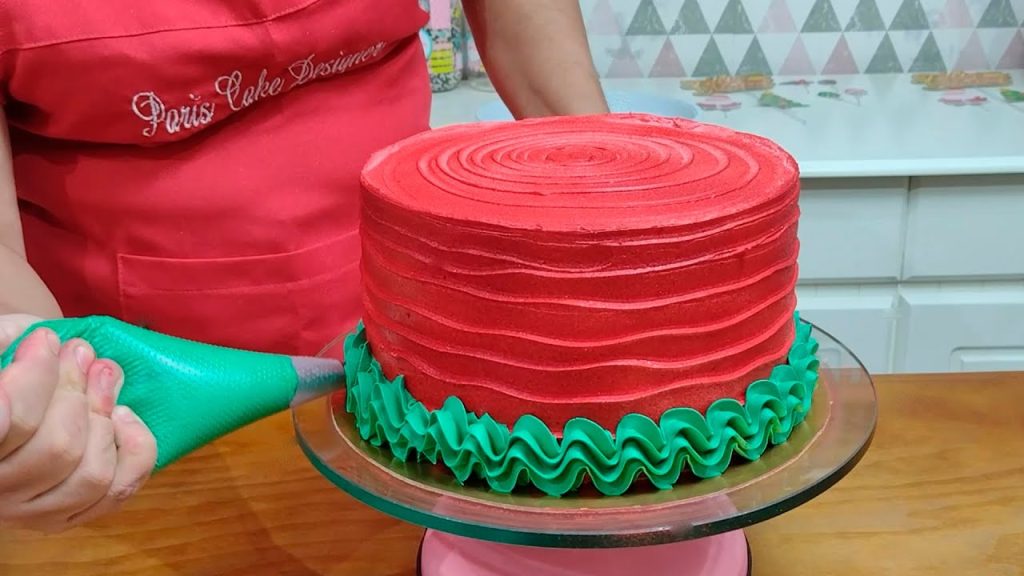 VOCÊ CONSEGUE FAZER ESSA DECORAÇÃO DE BOLO @PARISCAKEDESIGNER​