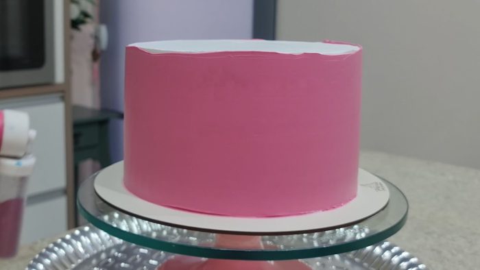 UM JEITO MUITO FÁCIL DE COLORIR SEU BOLO COM CORES MAIS ESCURA😱  / BOLO DA MASHA @PARISCAKEDESIGNER