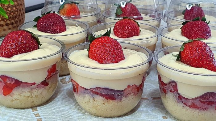 TRABALHE EM CASA FATURANDO MUITO! SOBREMESA NO POTE LUCRATIVA E FÁCIL DE FAZER