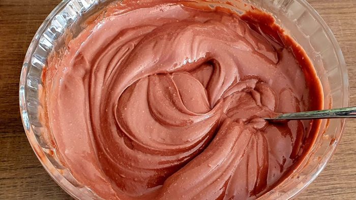 RECHEIO MEGA CREMOSO DE CHOCOLATE PARA BOLO NO POTE E SOBREMESA NO POTE