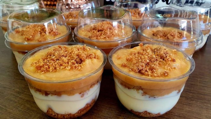 DESCOBRI UM DOCE QUE VENDE TODO DIA!!! SOBREMESA CREMOSA DE BANANA NO POTE